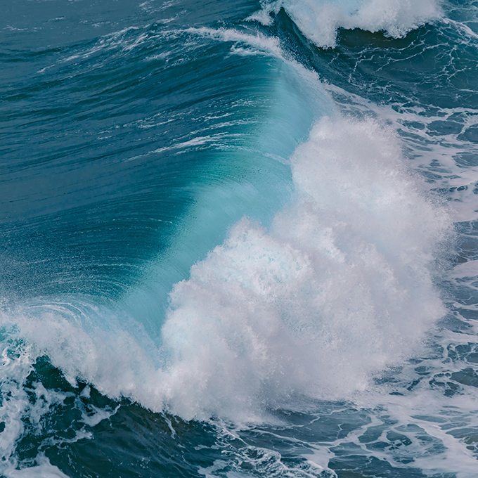 Nazaré - Descubra a força do Atlântico e a autenticidade de um povo ligado ao mar.